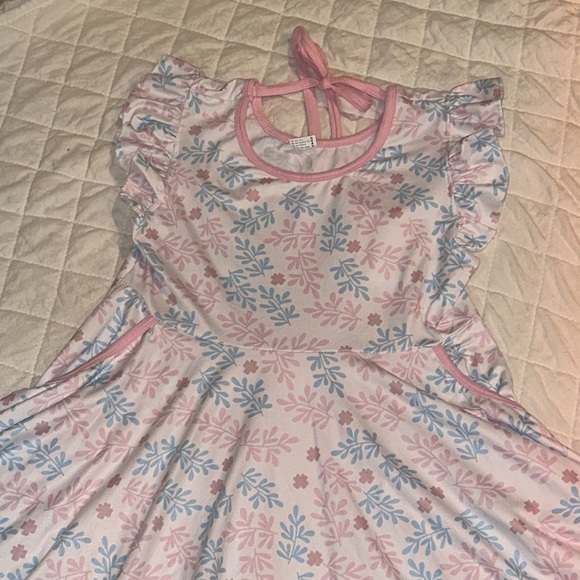 nwot Floral Ruffle Twirl Dress Girls 7T - Picture 2 of 4